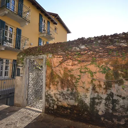 Robyhouse * Varenna